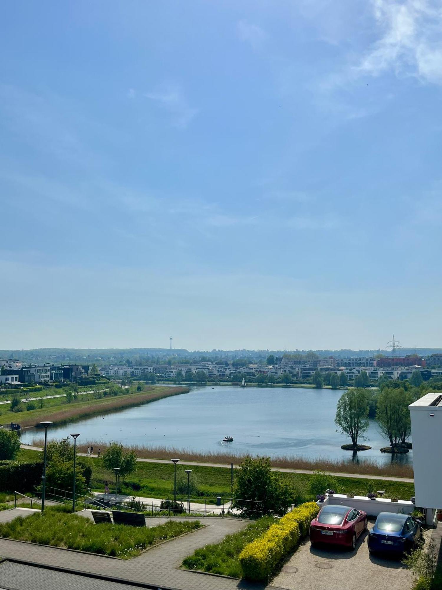 Haus Mit Panoramablick Auf Den Phoenixsee Dortmund Exterior foto